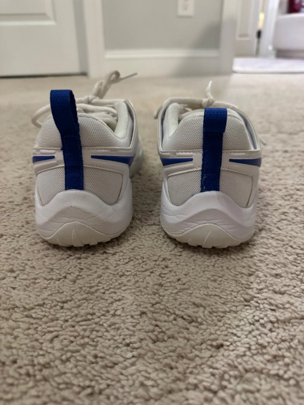 Womens Nike Air Zoom Hyperace 2 Volleyball Shoe - Picture 5 of 8